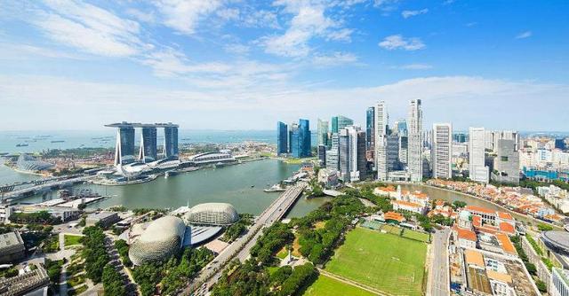 低齡留學(xué)家長要不要陪讀？解讀各國陪讀政策！